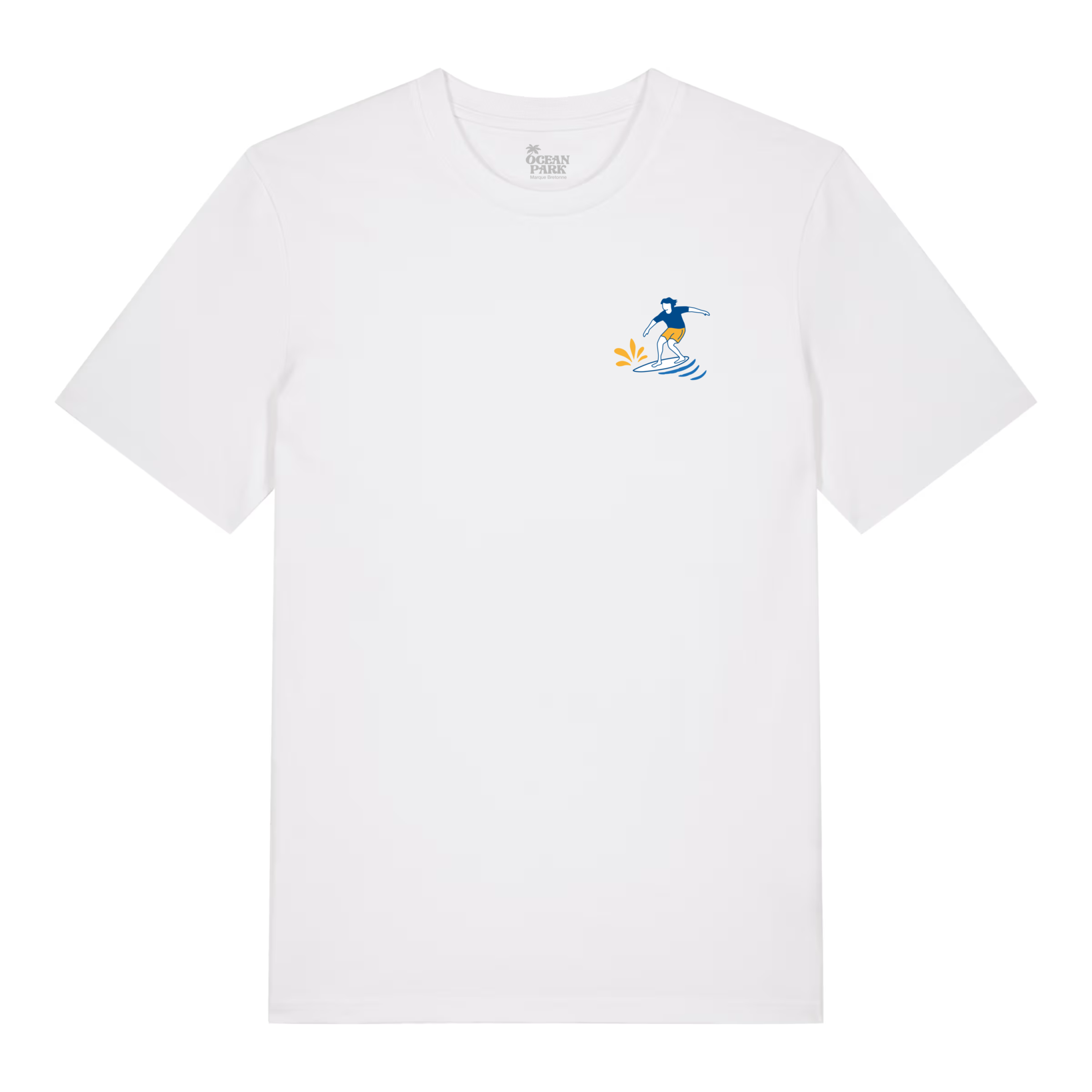 T-shirt blanc à manches courtes avec une petite illustration sur la poitrine représentant un surfeur sur une vague avec des éclats d'eau orange et bleus.