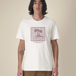 T-shirt homme Ocean Park coloris ReWhite, modèle ReCreator avec imprimé graphique engagé "Protect Nature". Coupe standard et design minimaliste bordeaux sur fond blanc naturel.
