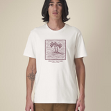 T-shirt homme Ocean Park coloris ReWhite, modèle ReCreator avec imprimé graphique engagé "Protect Nature". Coupe standard et design minimaliste bordeaux sur fond blanc naturel.